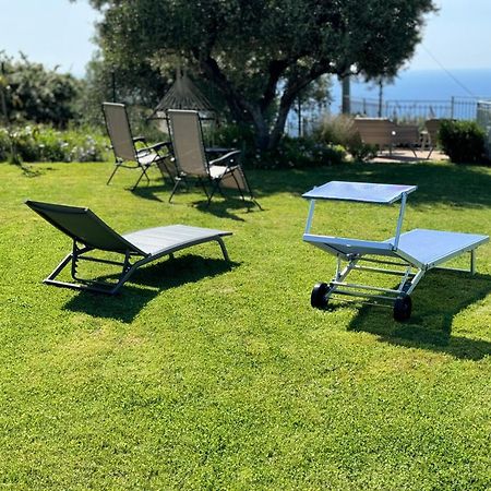 Casa Vista Mare - Superb Garden And Parking Included Vila Imperia Exterior foto