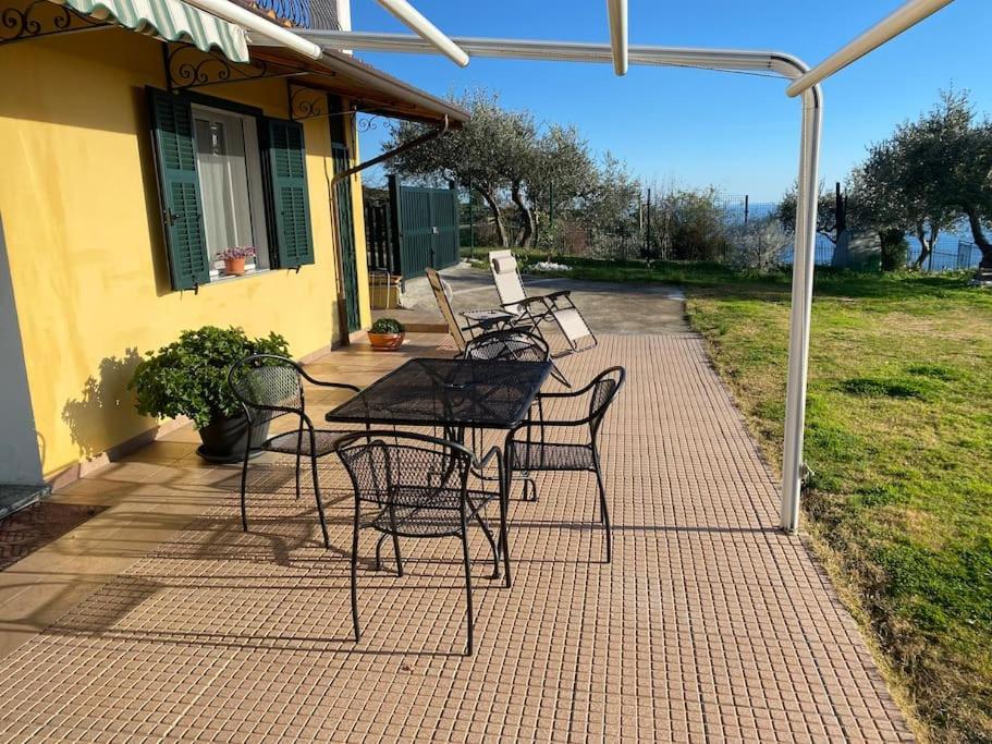 Casa Vista Mare - Superb Garden And Parking Included Vila Imperia Exterior foto