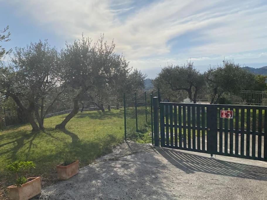 Casa Vista Mare - Superb Garden And Parking Included Vila Imperia Exterior foto