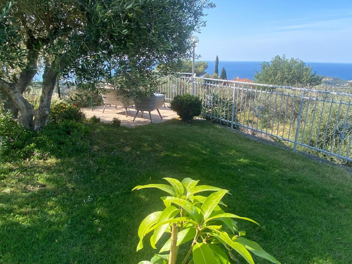 Casa Vista Mare - Superb Garden And Parking Included Vila Imperia Exterior foto