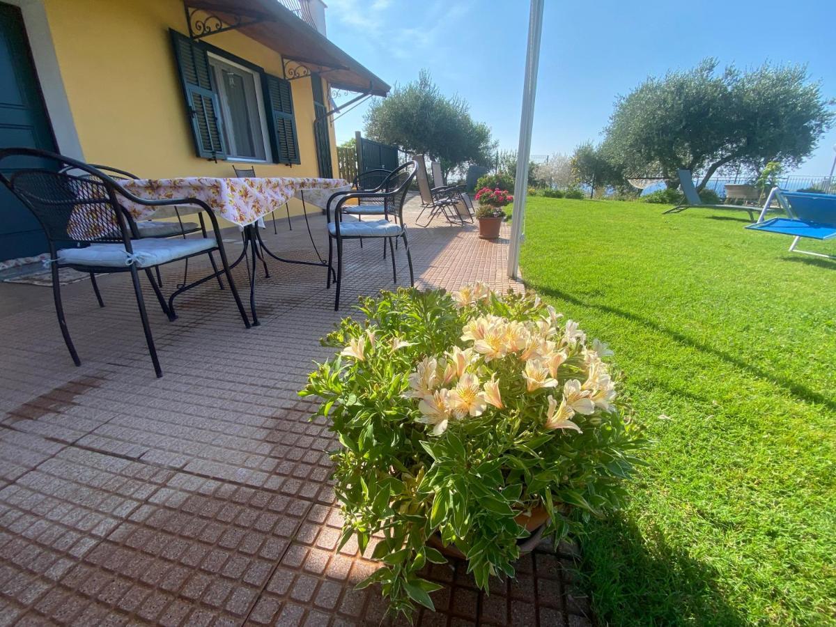 Casa Vista Mare - Superb Garden And Parking Included Vila Imperia Exterior foto
