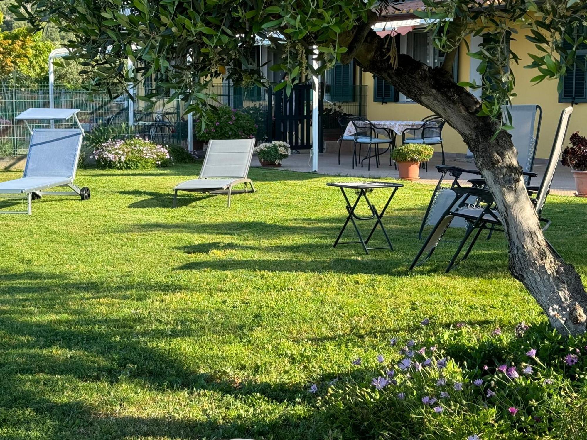 Casa Vista Mare - Superb Garden And Parking Included Vila Imperia Exterior foto