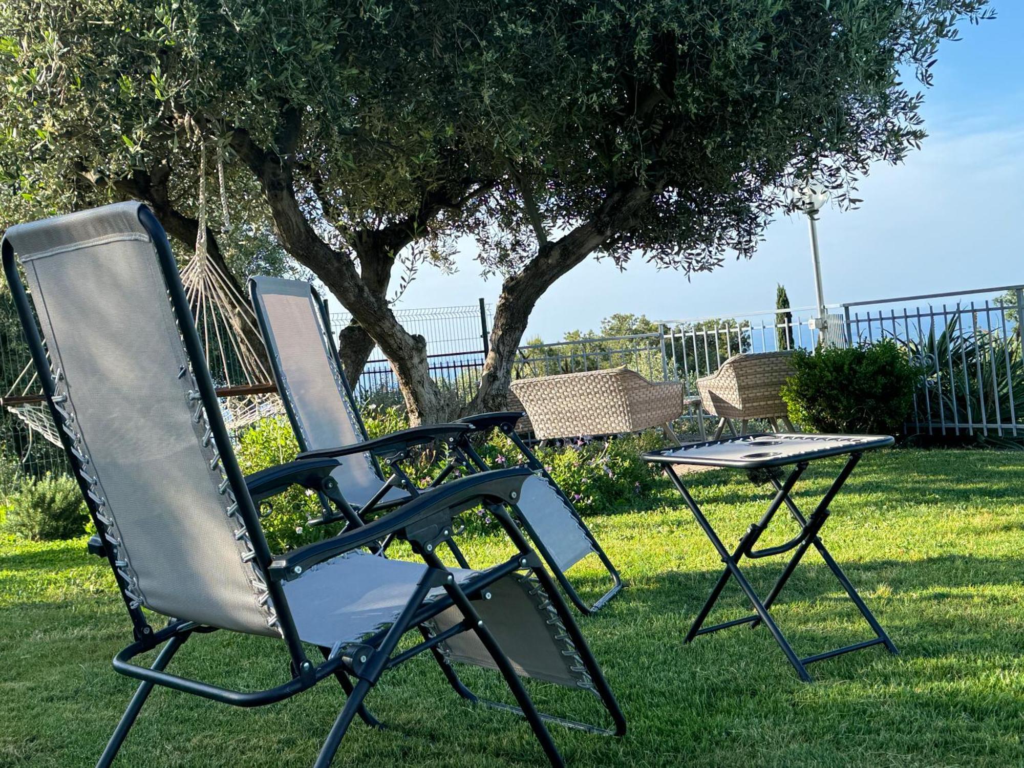 Casa Vista Mare - Superb Garden And Parking Included Vila Imperia Exterior foto