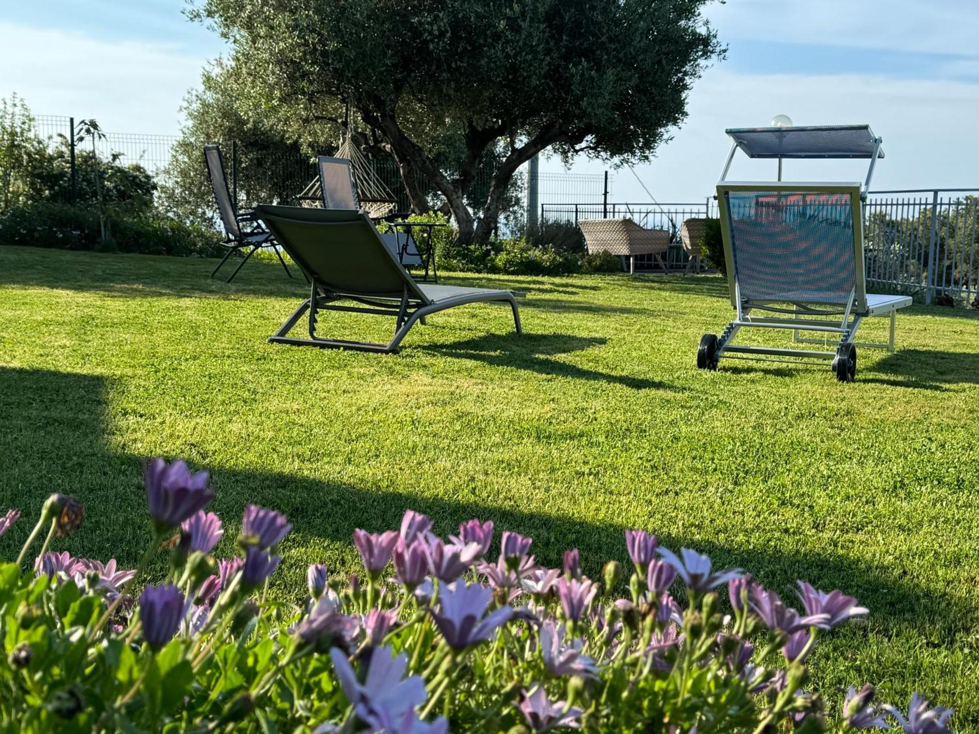 Casa Vista Mare - Superb Garden And Parking Included Vila Imperia Exterior foto